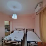 Let Rooms Lukova