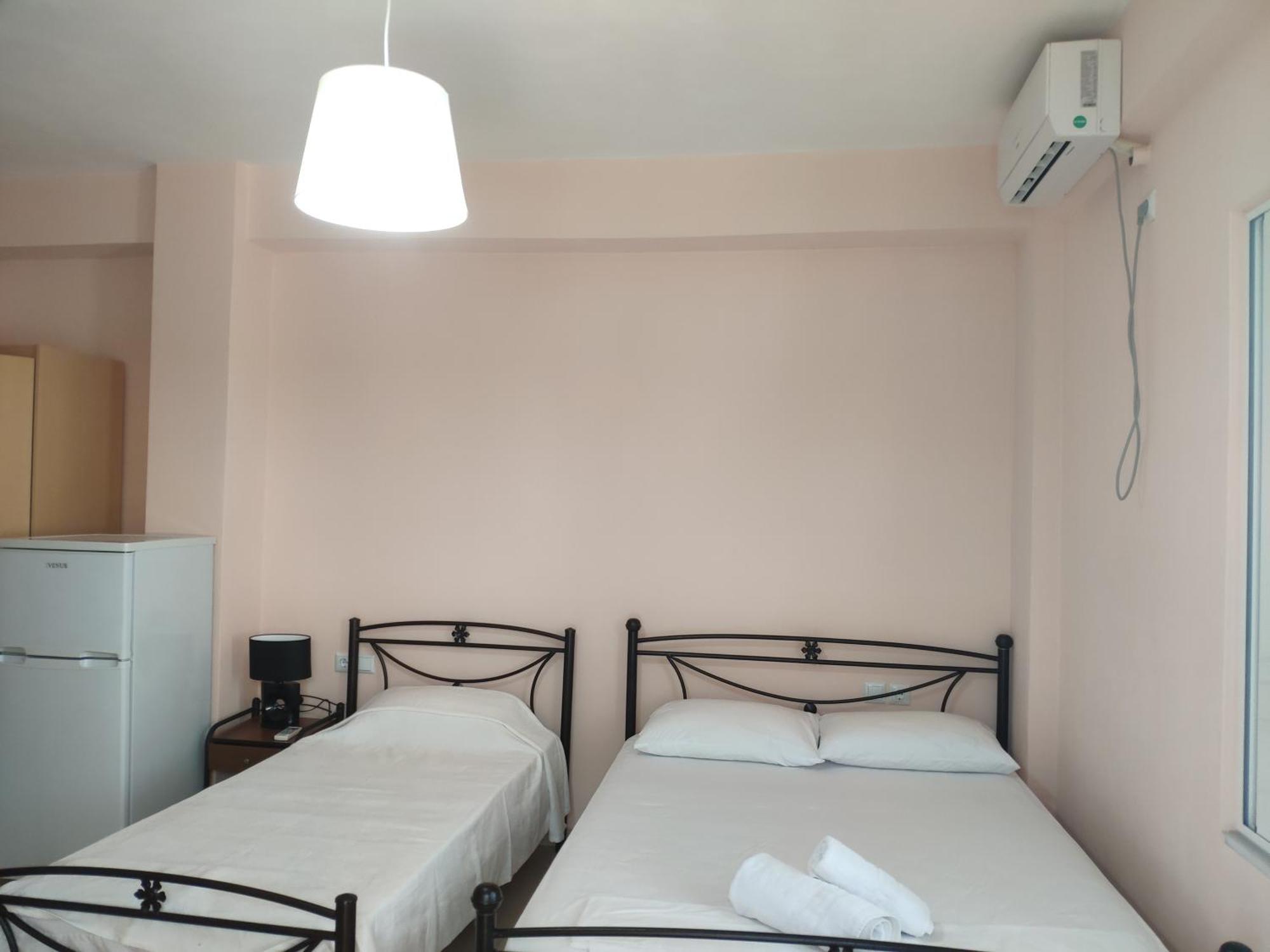 Hotel Let Lukovë